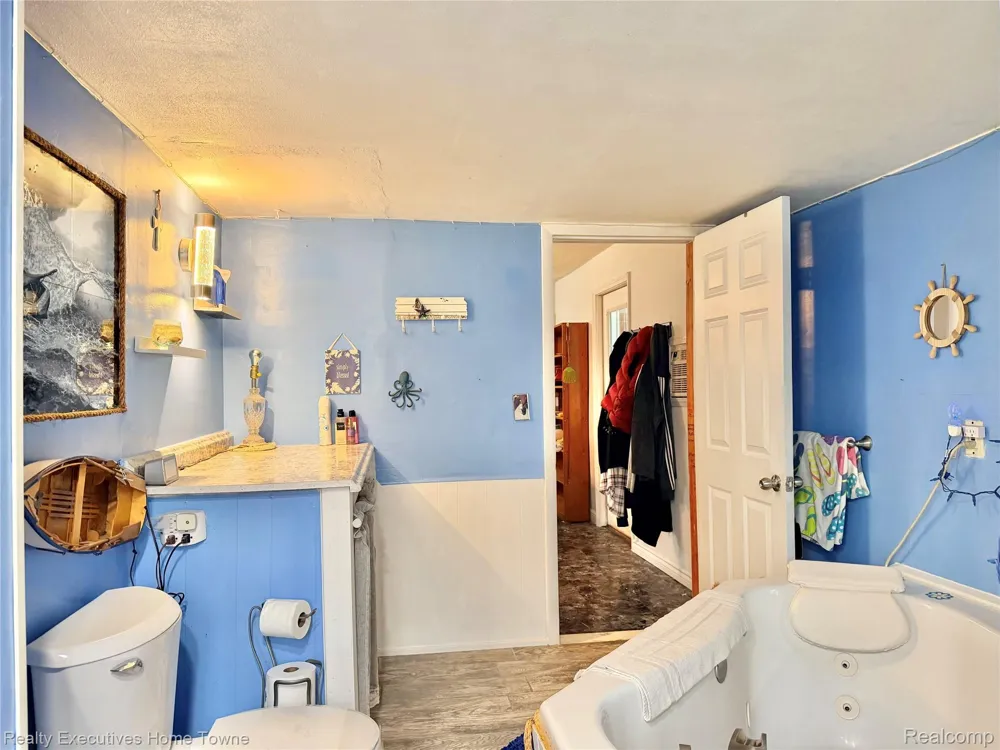 38303 Little Mack Avenue Clinton Charter Township, MI 48036