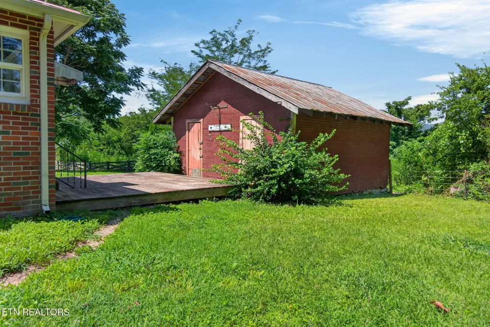 11034 Old Hwy 28 Pikeville, TN 37367