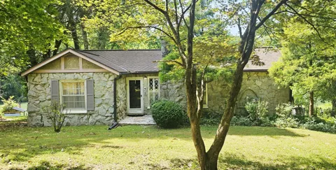 408 Westwood Dr