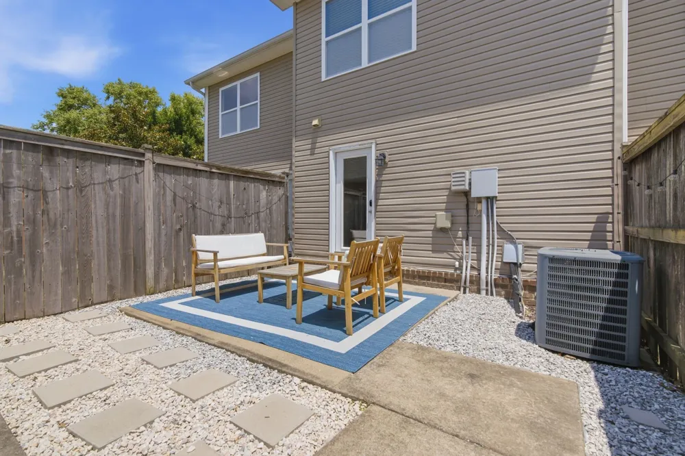 324 Mapleton Aly Hermitage, TN 37076