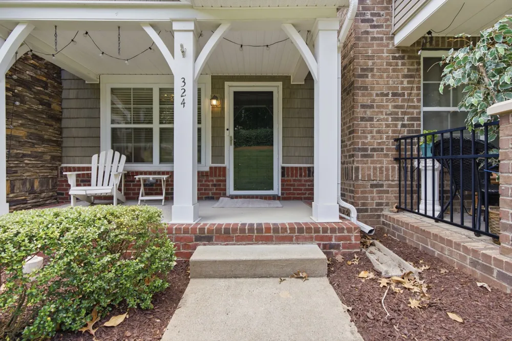 324 Mapleton Aly Hermitage, TN 37076