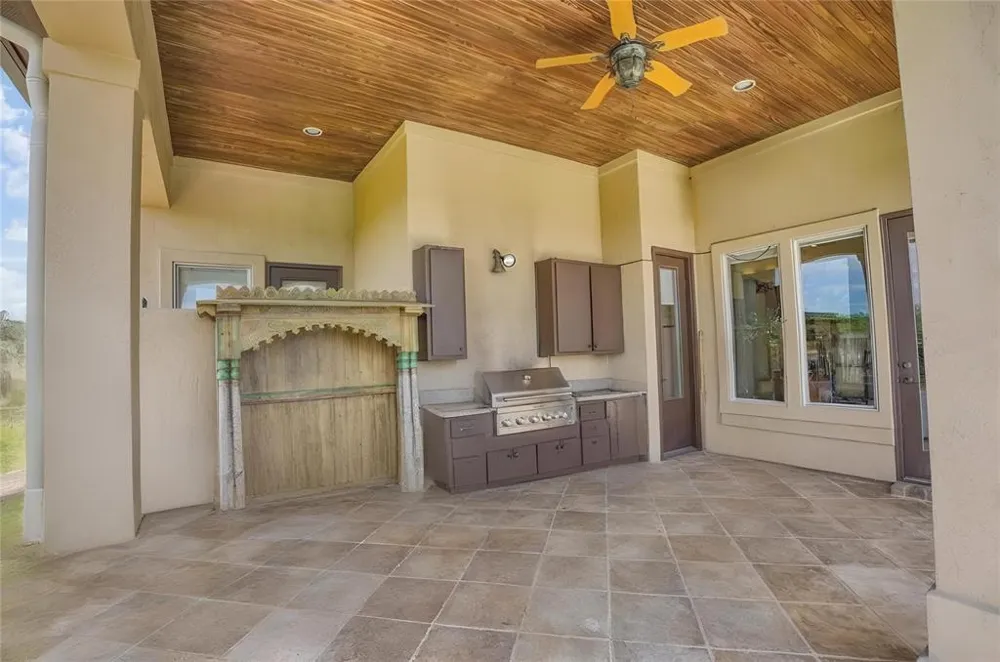 143 Westgate Loop Horseshoe Bay, TX 78657