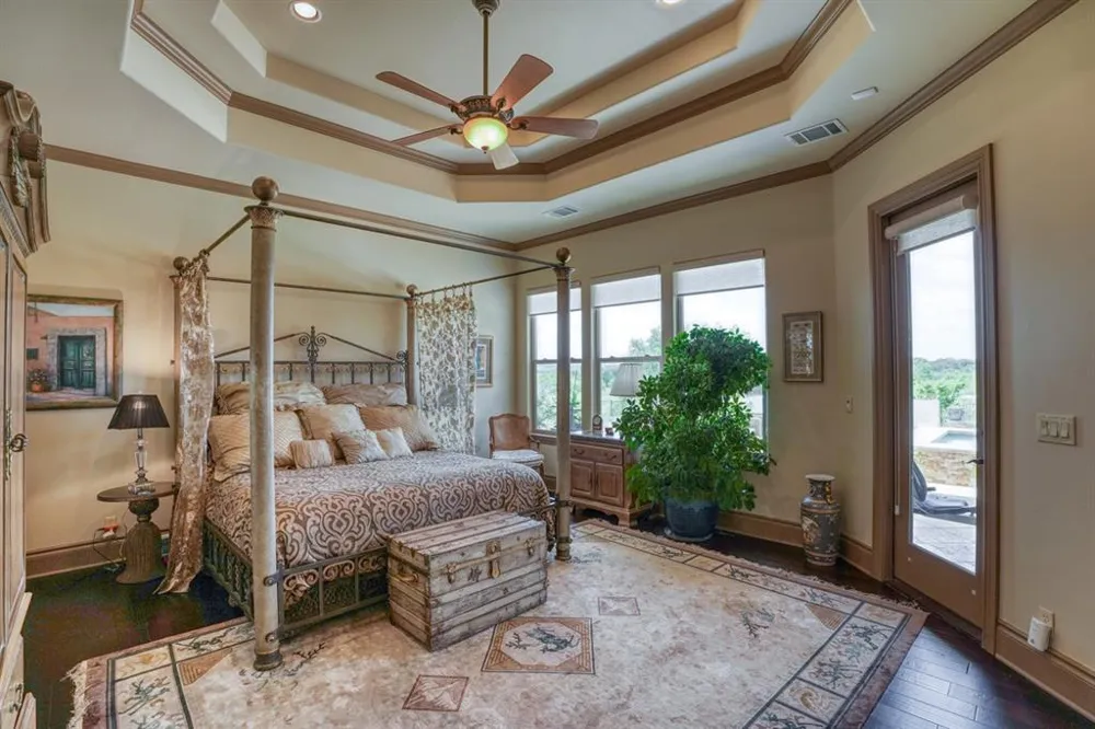143 Westgate Loop Horseshoe Bay, TX 78657