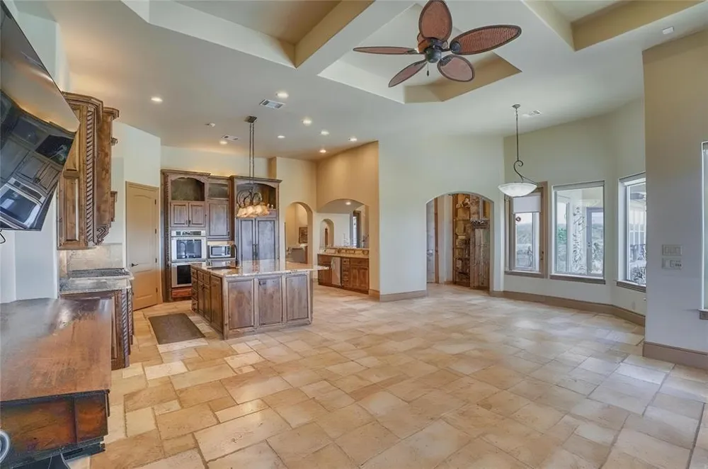 143 Westgate Loop Horseshoe Bay, TX 78657