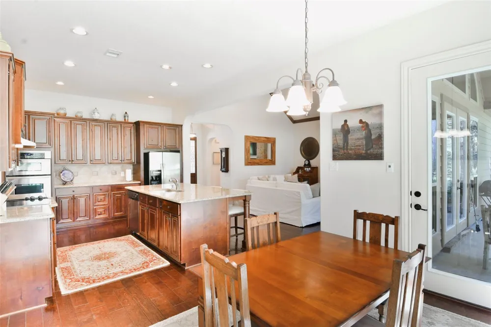 901 Falls Drive New Ulm, TX 78950
