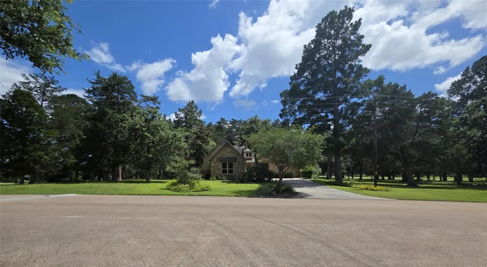 901 Falls Drive New Ulm, TX 78950