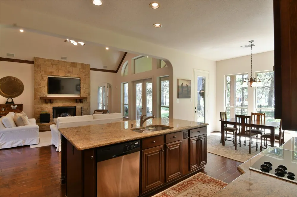 901 Falls Drive New Ulm, TX 78950