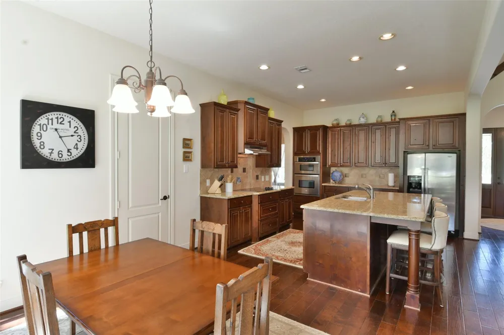 901 Falls Drive New Ulm, TX 78950