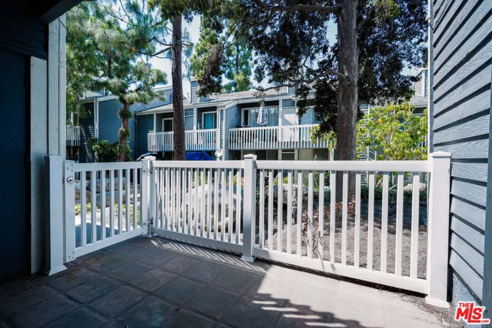 25595 Pine Creek Lane Wilmington, CA 90744