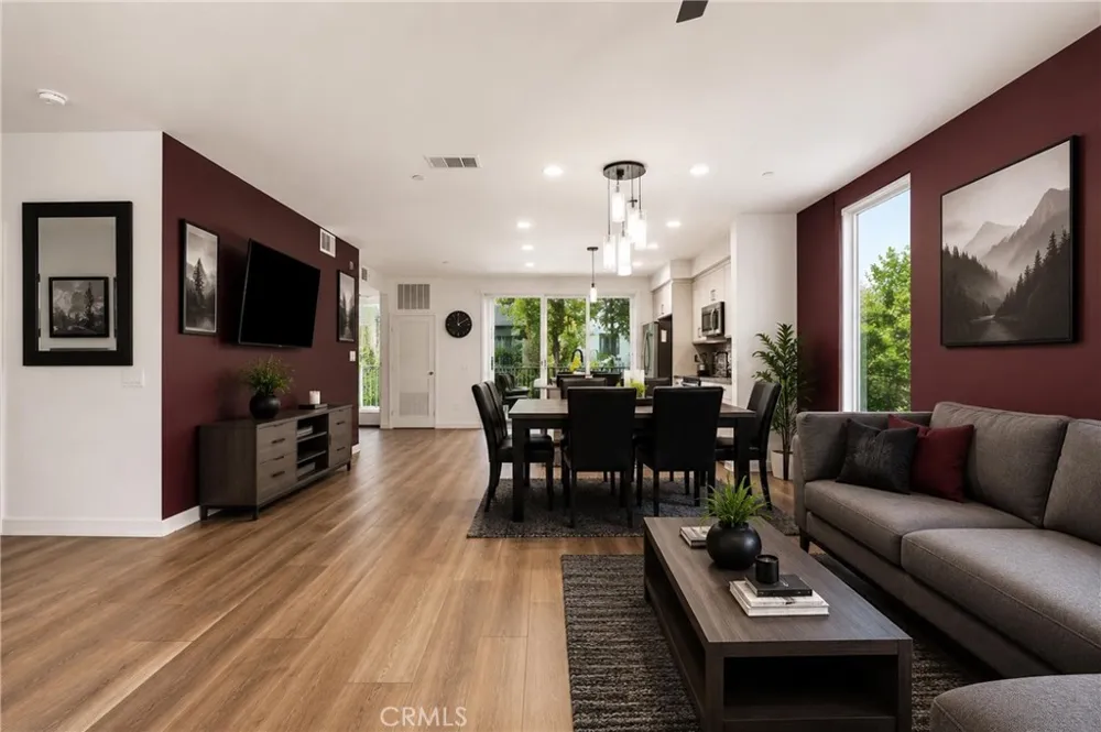 105 Galaxie Covina, CA 91723