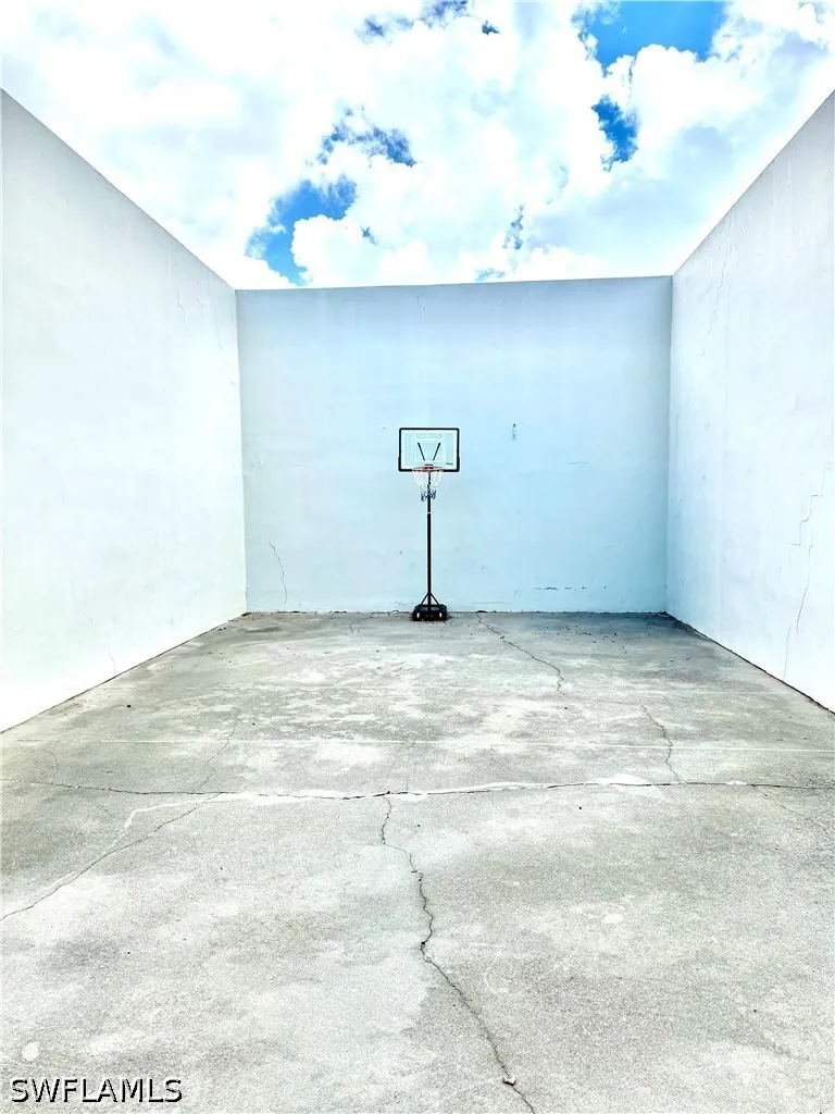 SW 51st Lane #201 Cape Coral, FL 33914