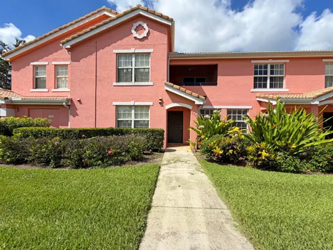 132 SW PEACOCK BOULEVARD #17-206