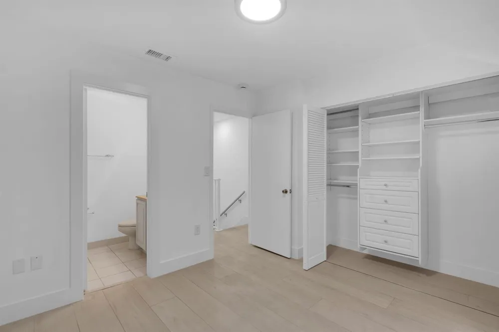 5750 Turin Street #206 Coral Gables, FL 33146