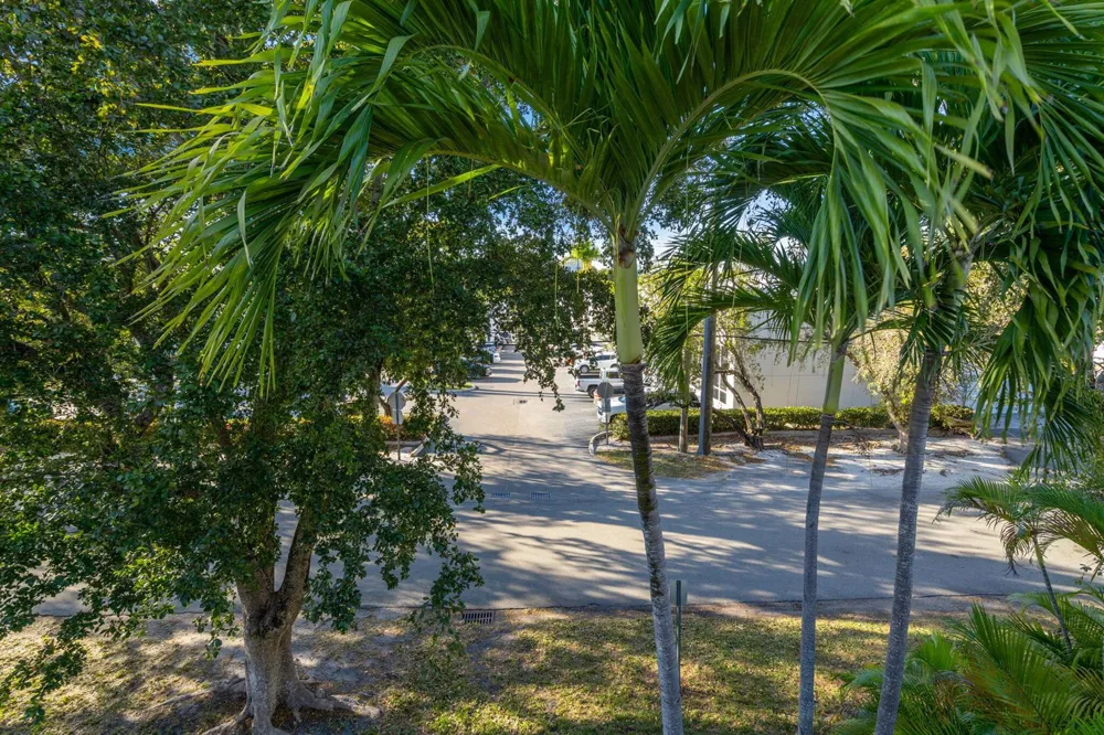 5750 Turin Street #206 Coral Gables, FL 33146