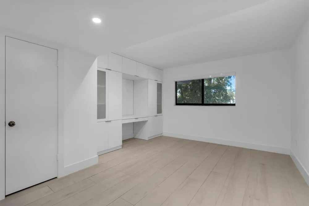 5750 Turin Street #206 Coral Gables, FL 33146