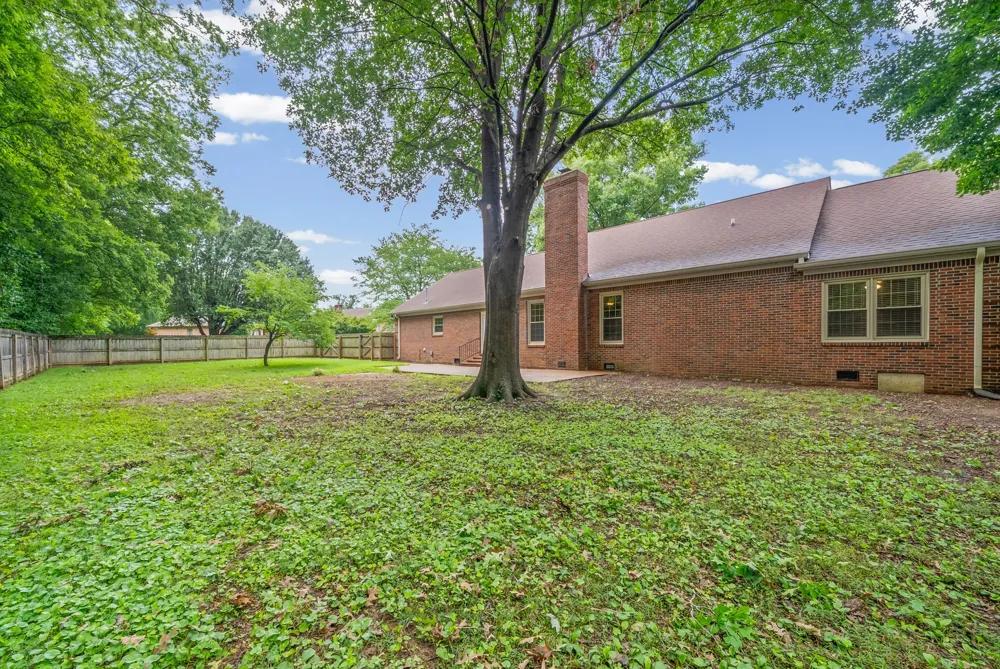14 Harton Pl Hopkinsville, KY 42240