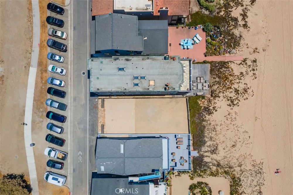17025 S Pacific Avenue Sunset Beach, CA 90742
