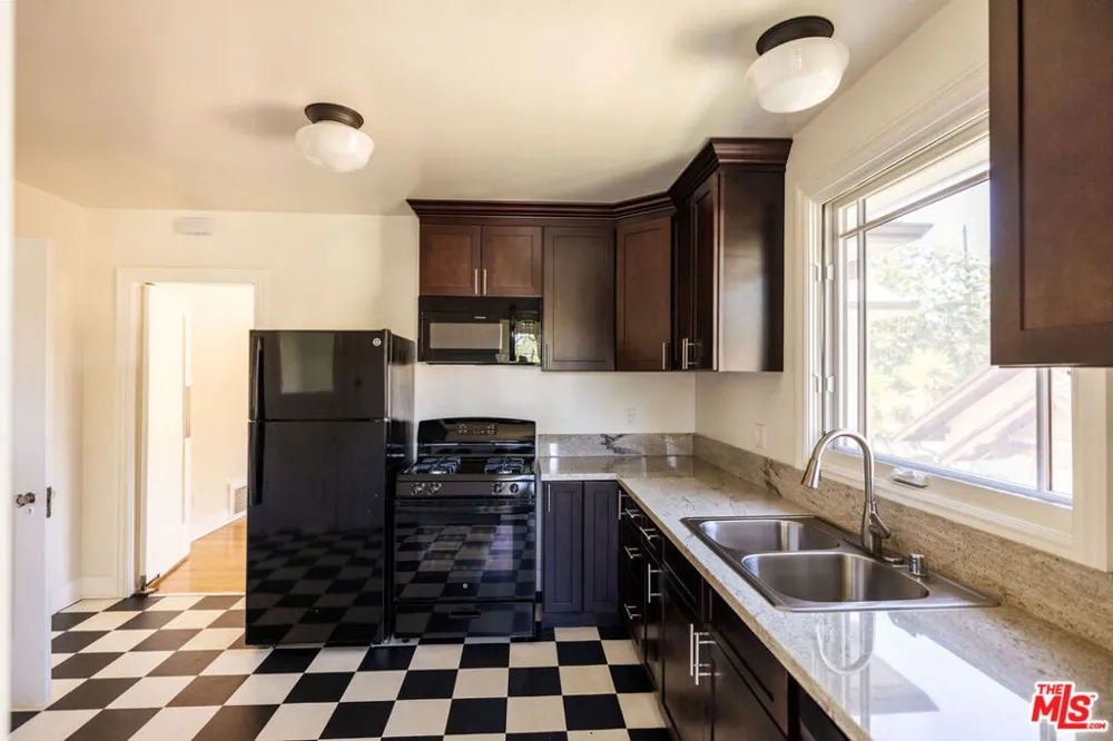 824 Brent Avenue South Pasadena, CA 91030