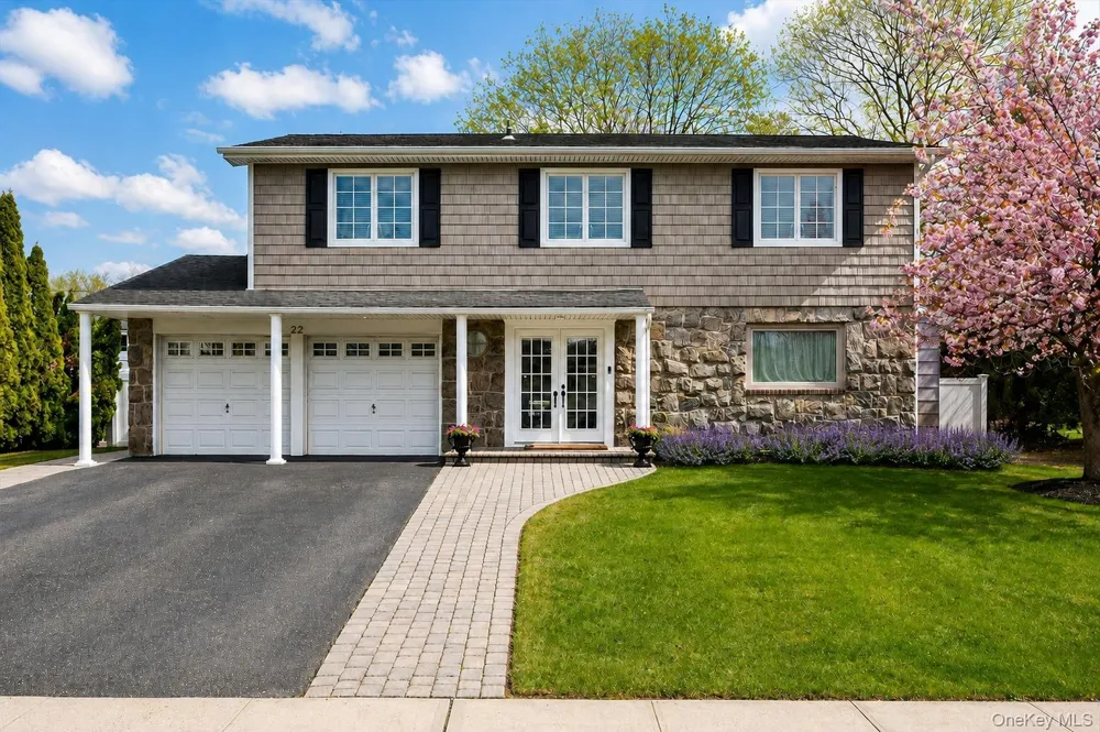 22 Delaware Avenue Jericho, NY 11753