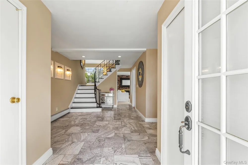 22 Delaware Avenue Jericho, NY 11753