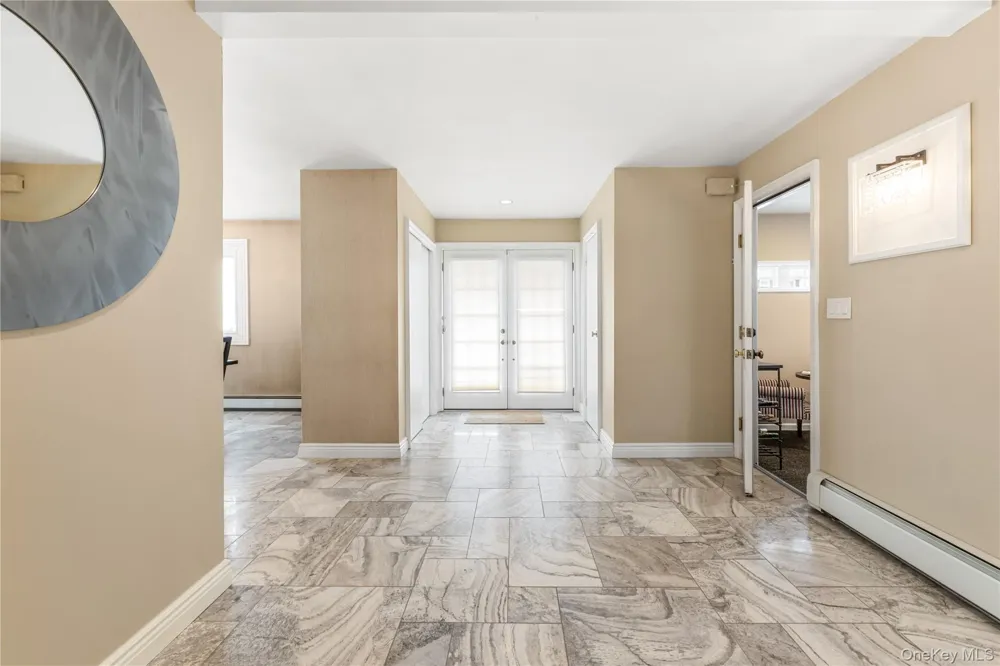 22 Delaware Avenue Jericho, NY 11753