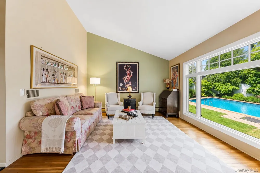 22 Delaware Avenue Jericho, NY 11753