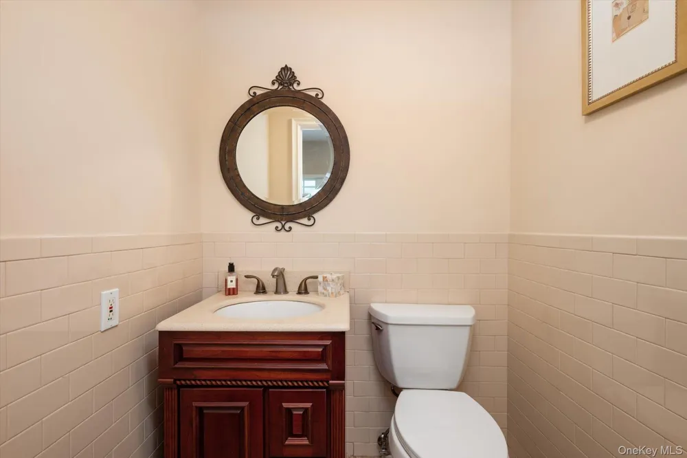 22 Delaware Avenue Jericho, NY 11753