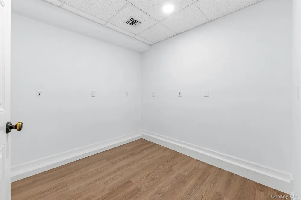 22 Delaware Avenue Jericho, NY 11753