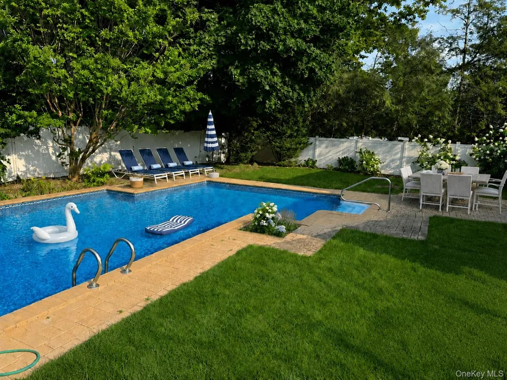 22 Delaware Avenue Jericho, NY 11753