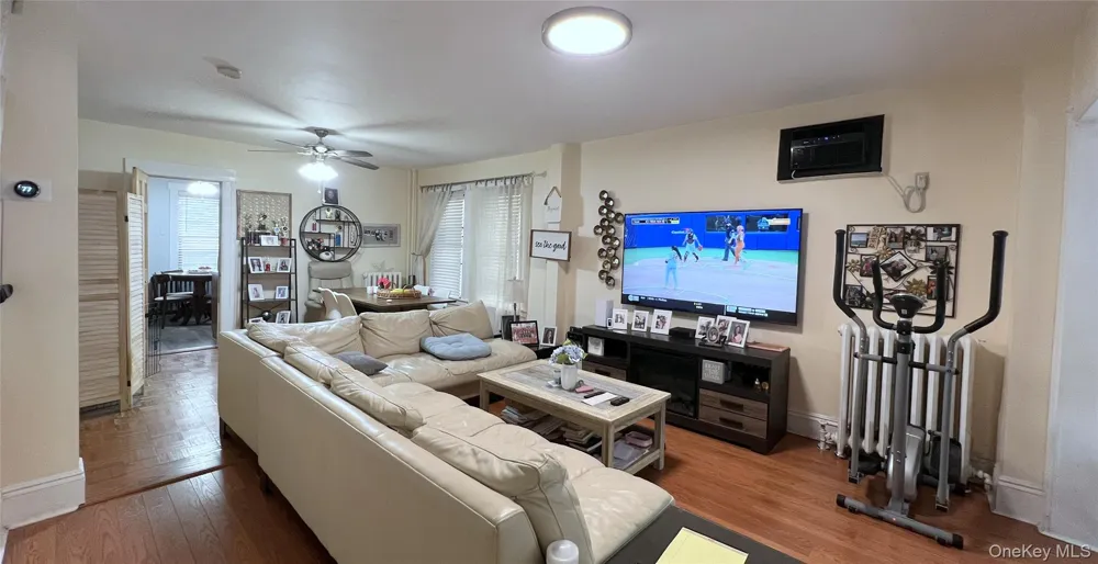 7215 Juniper Valley Road Middle Village, NY 11379