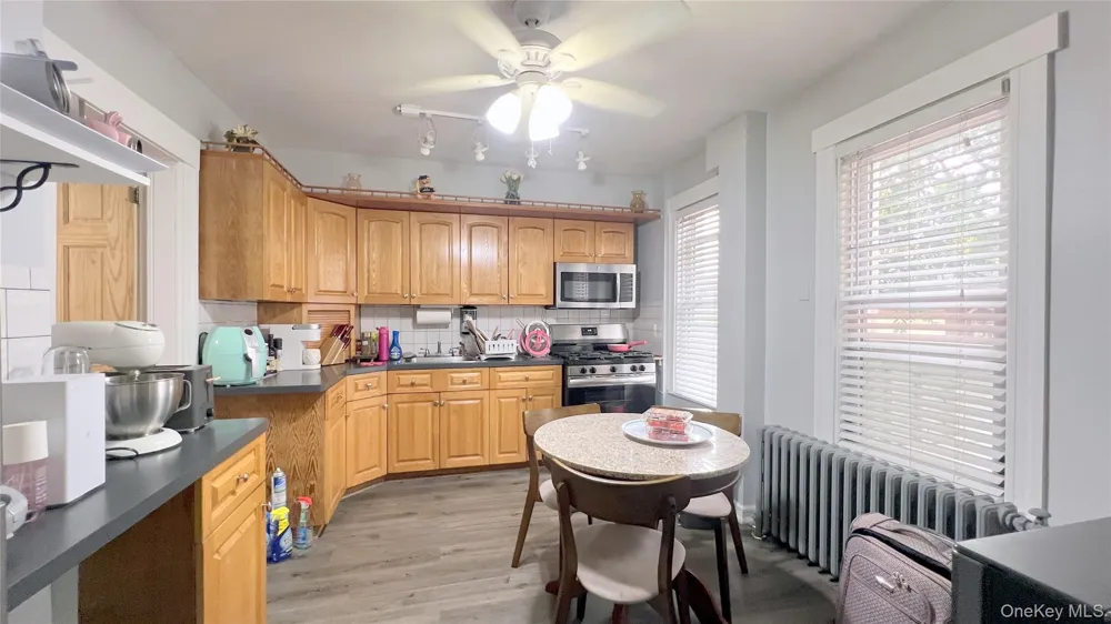 7215 Juniper Valley Road Middle Village, NY 11379