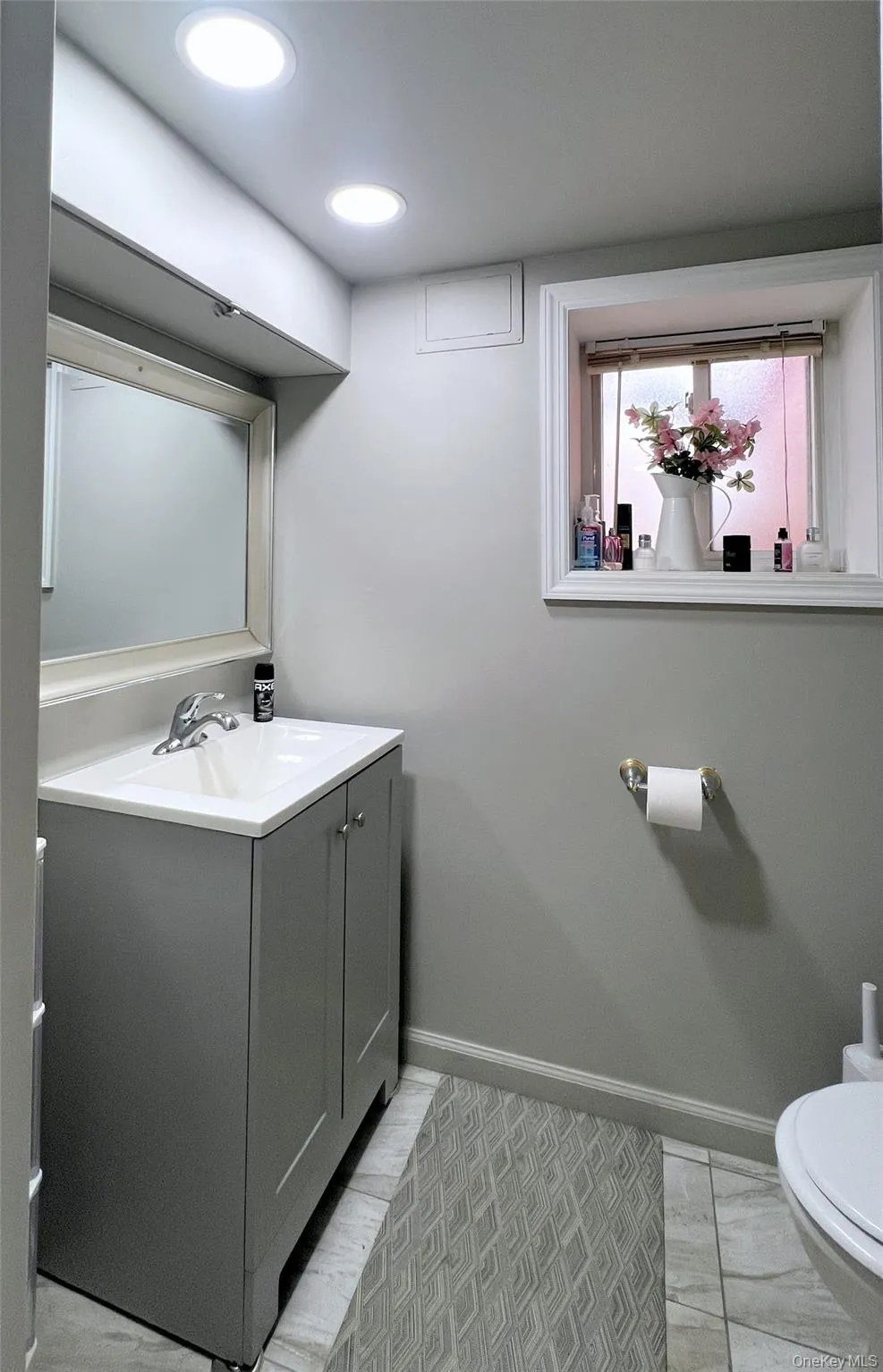 7215 Juniper Valley Road Middle Village, NY 11379