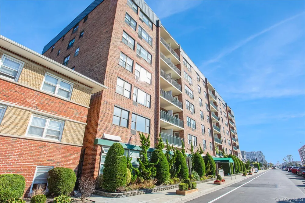 333 Broadway #2B Long Beach, NY 11561