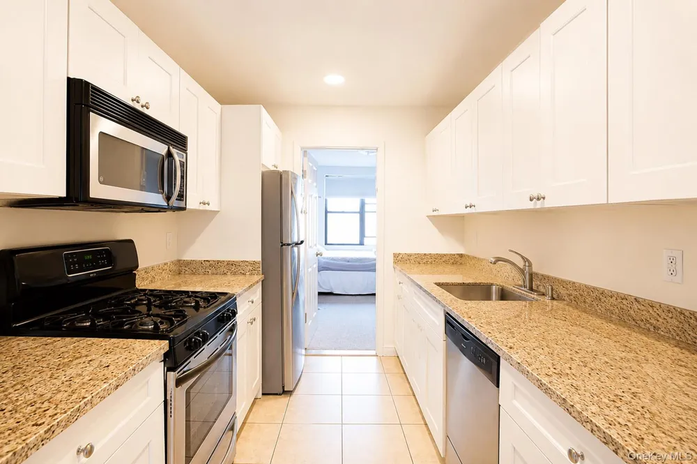 333 Broadway #2B Long Beach, NY 11561