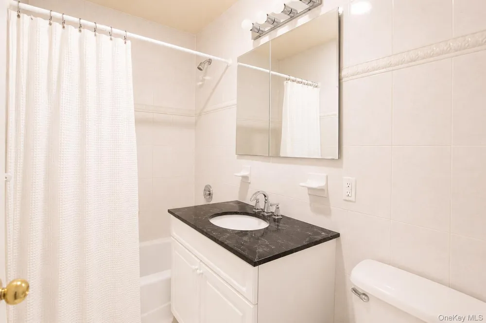 333 Broadway #2B Long Beach, NY 11561