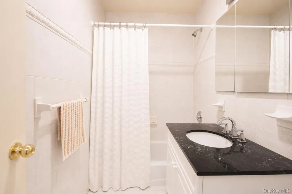 333 Broadway #2B Long Beach, NY 11561