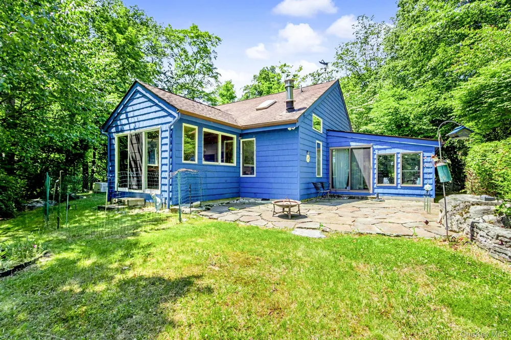 4 Loggers Court Carmel, NY 10512
