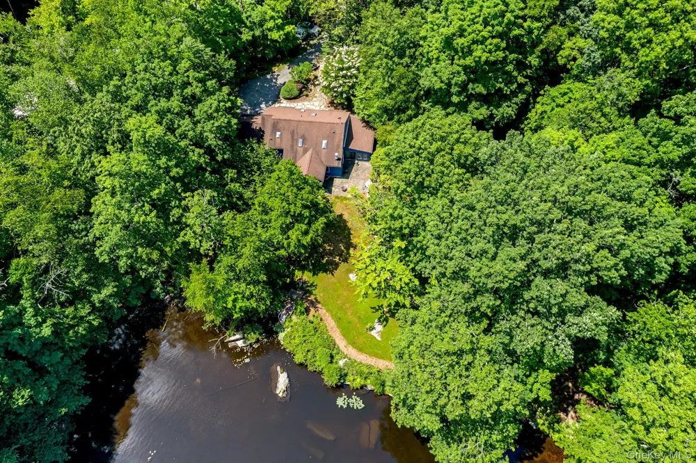4 Loggers Court Carmel, NY 10512