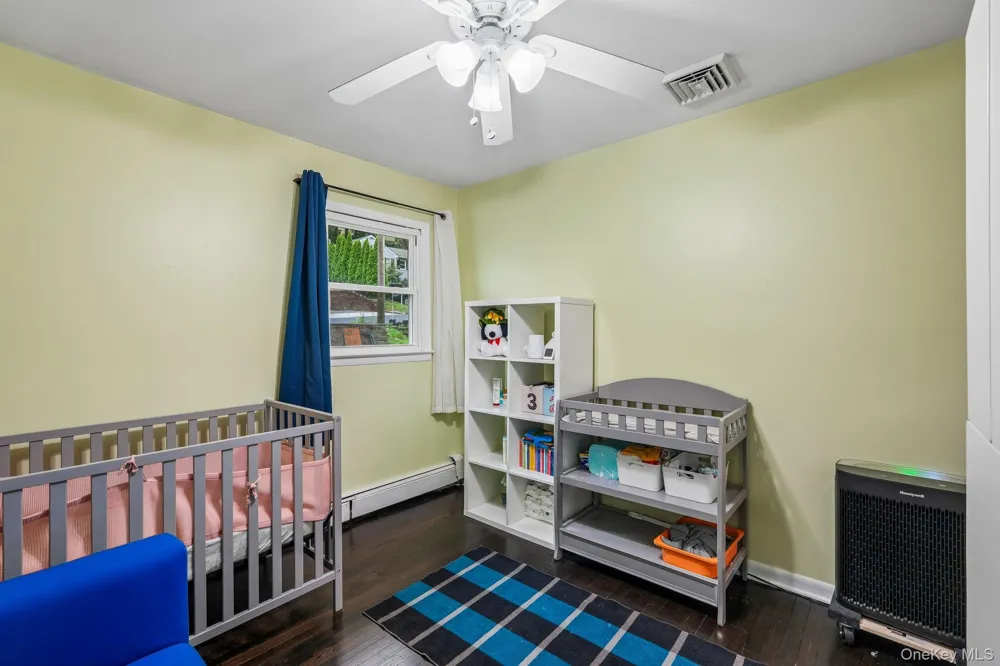 849 Warren Avenue Thornwood, NY 10594