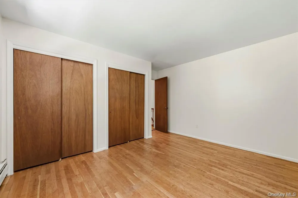 16 Panel Lane Florida, NY 10921