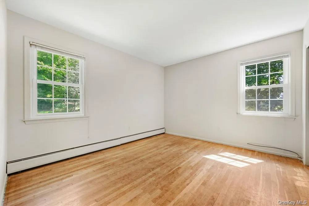 16 Panel Lane Florida, NY 10921