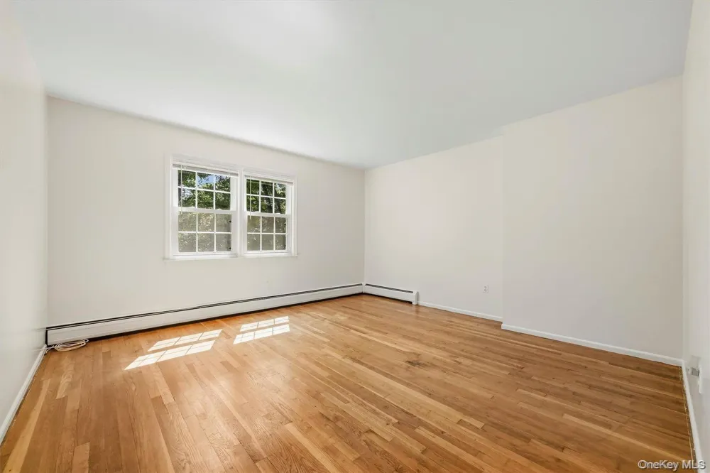 16 Panel Lane Florida, NY 10921