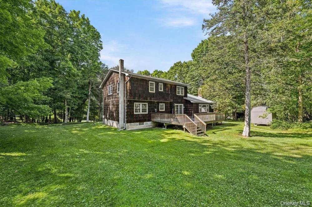 16 Panel Lane Florida, NY 10921