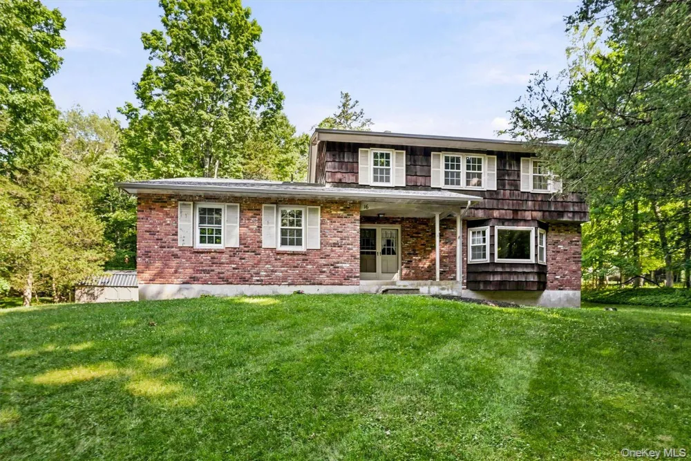 16 Panel Lane Florida, NY 10921