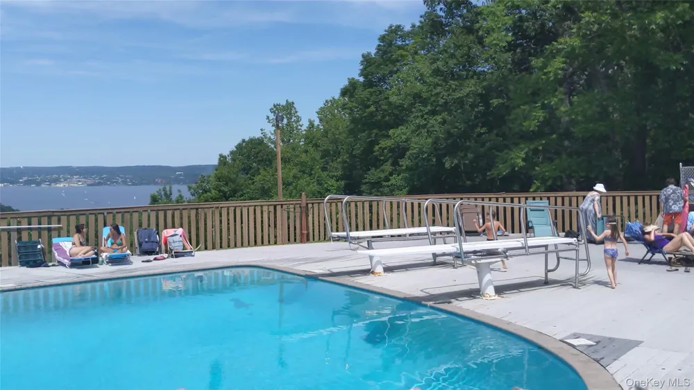 723 Sierra Vista Lane Valley Cottage, NY 10989
