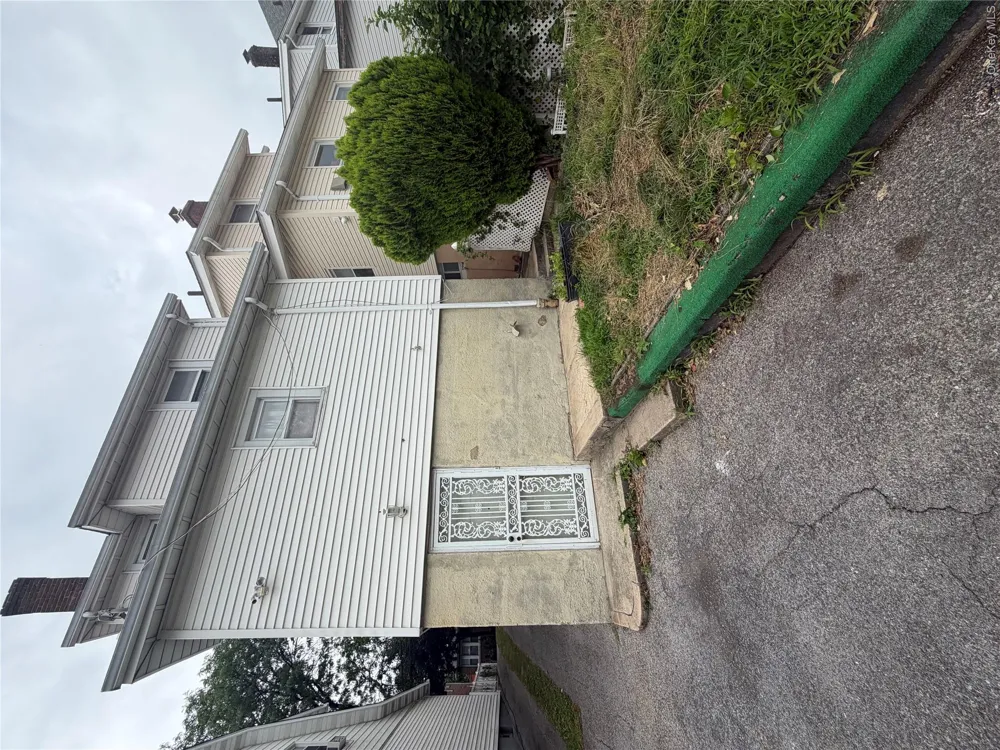 4342 Bruner Avenue Bronx, NY 10466