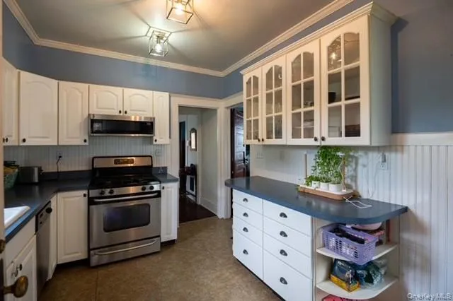 957 Columbia Street Hudson, NY 12534