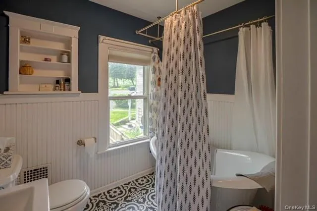 957 Columbia Street Hudson, NY 12534
