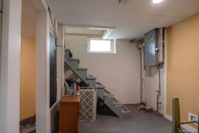 957 Columbia Street Hudson, NY 12534