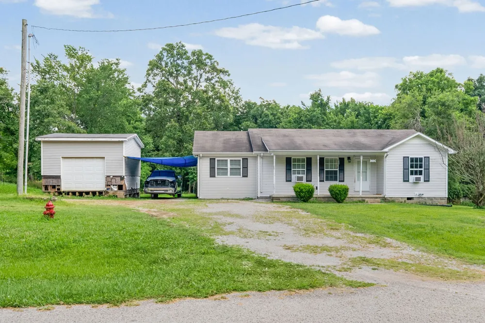 7756 Johnson Mill Rd Hopkinsville, KY 42240